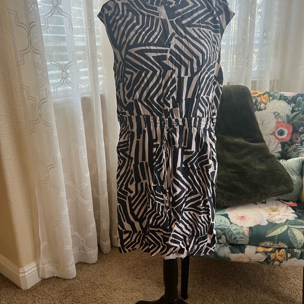 LOFT Black and White Sweetheart Neck Mini Dress